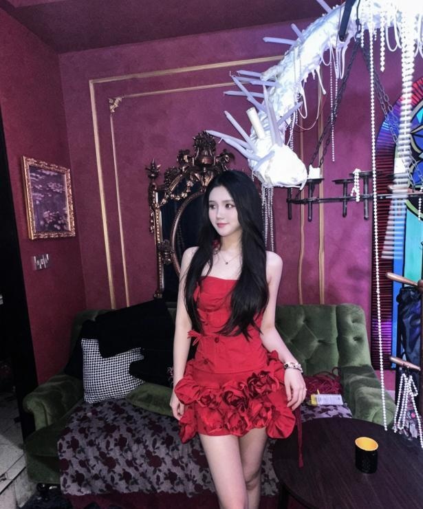 身材控嫩妹花生