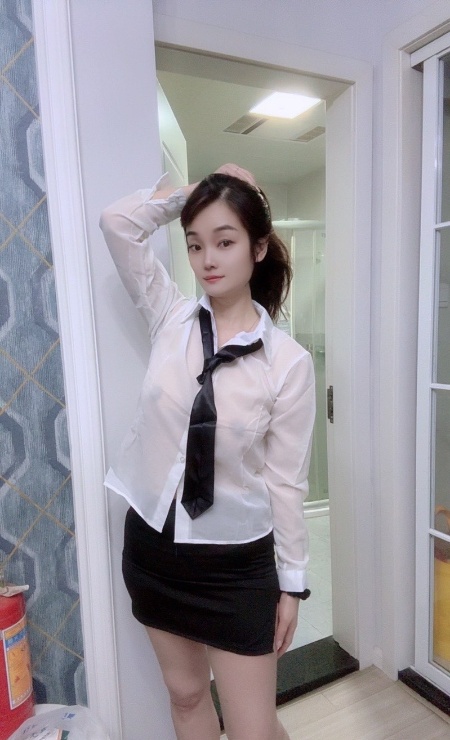 上城性感希希