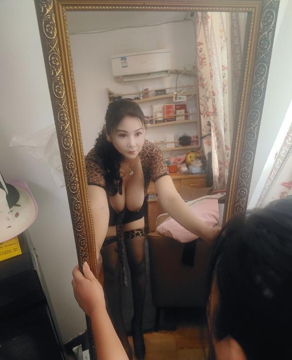 张府园大奶牛熟女