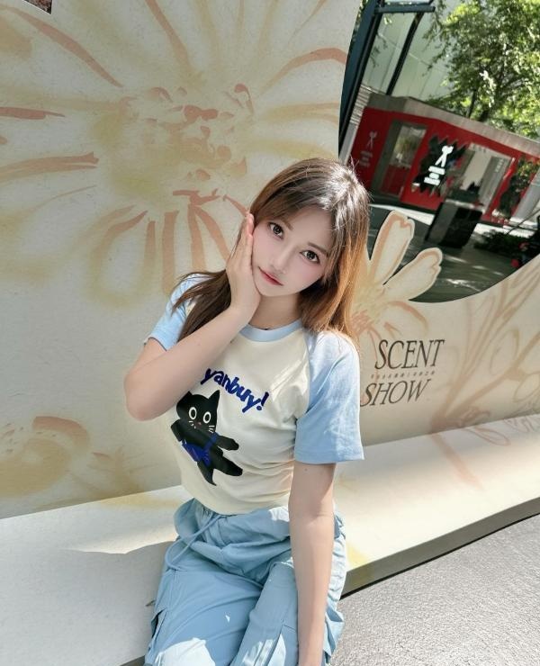 南山软柔大奶后入翘臀