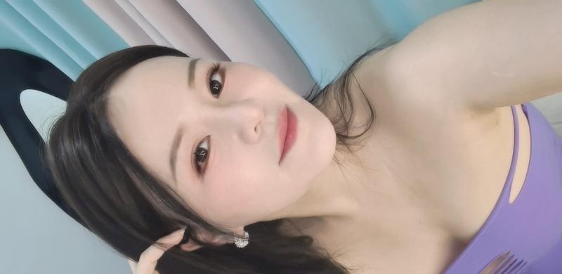 服务系美乳姐姐