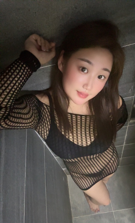 性感丰满小姐姐