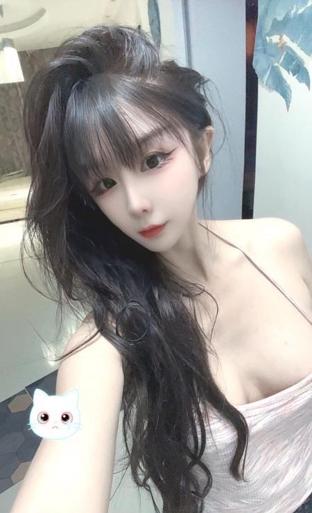 粉嫩小鲍鱼