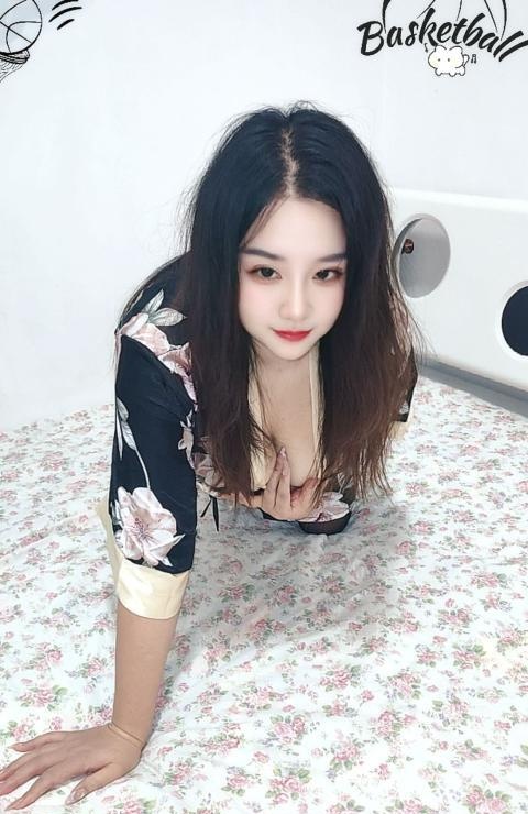 大胸翘臀骚美少妇
