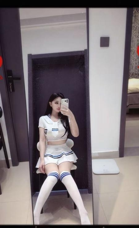 朝气蓬勃的小妹
