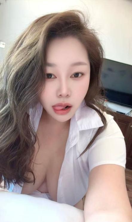 SM大奶风骚少妇