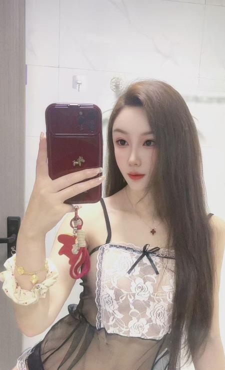 吴中性感长腿靓妹