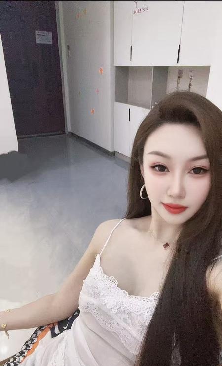 吴中性感长腿靓妹