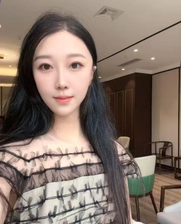 光谷风情旗袍小仙女