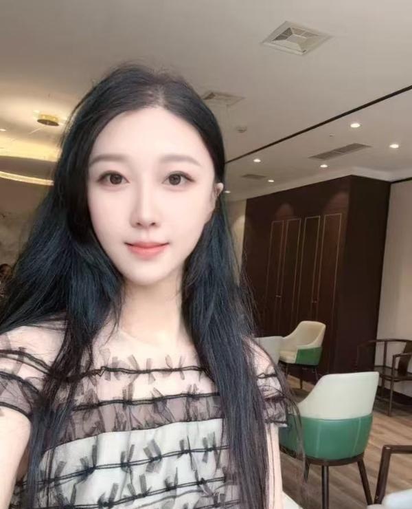 光谷风情旗袍小仙女