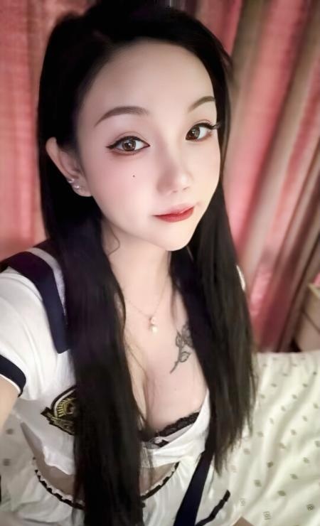 罗湖大奶肥臀轻熟女