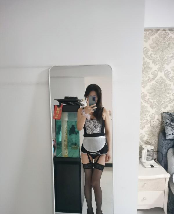 风骚眼镜鱼姐