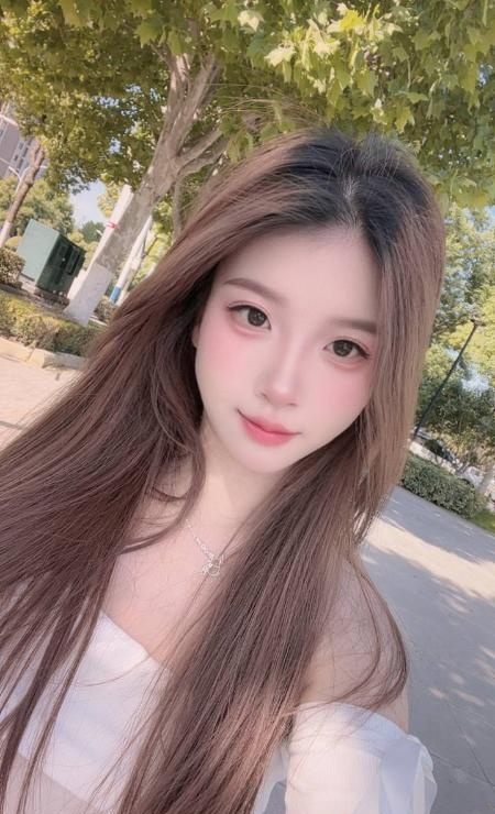 长宁口爆风骚嫩妹
