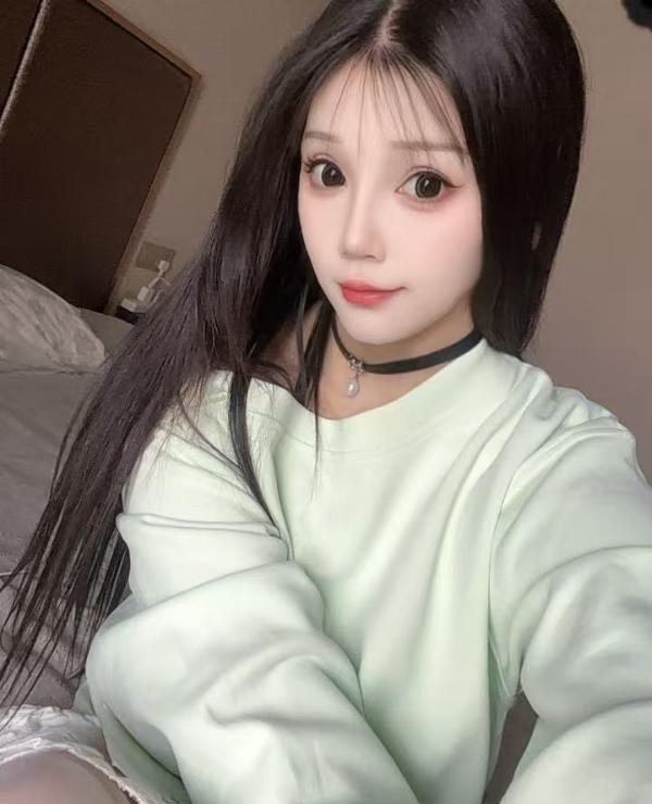 奶甜奶甜的邻家小妹