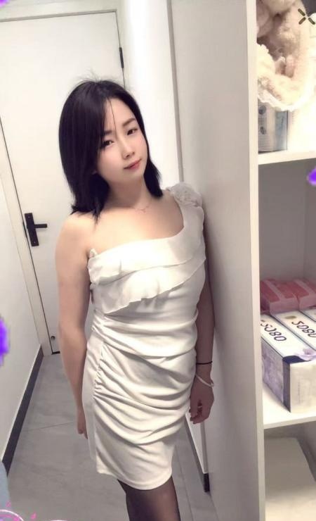 刚下海的甜美少妇