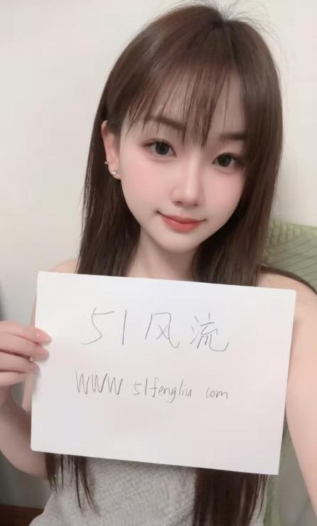 秦淮可舌吻妹妹