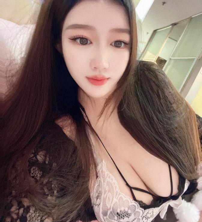 性感风骚肥臀御姐