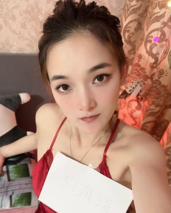 成都肖肖
