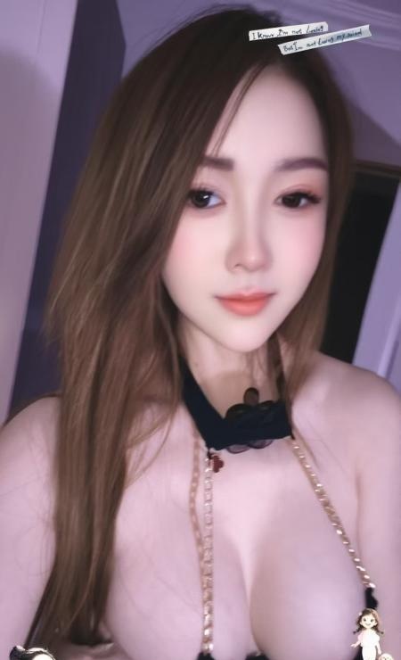 爆乳细腰骚女伊晗