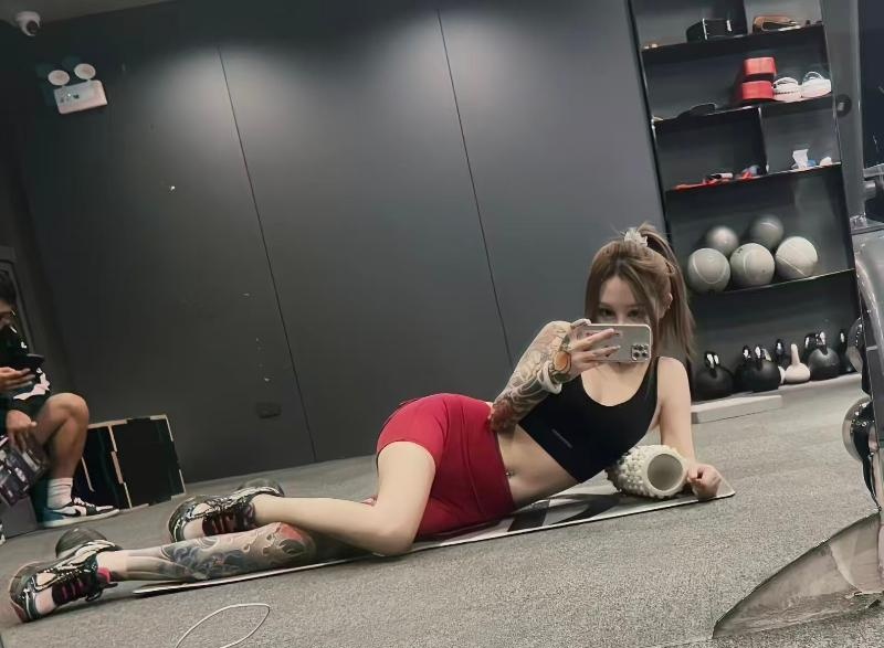 私教莫妮卡
