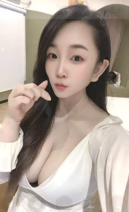 东湖风骚大乳芷沫