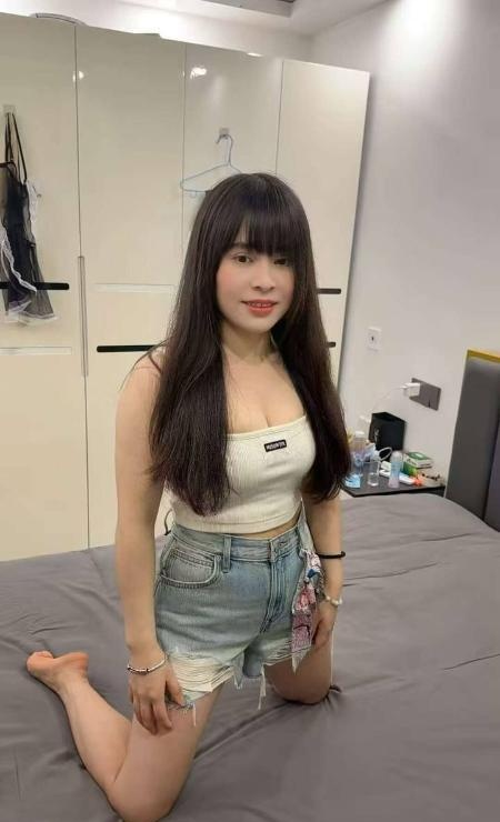 性感妩媚小萝莉