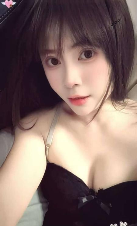 性感妩媚小萝莉