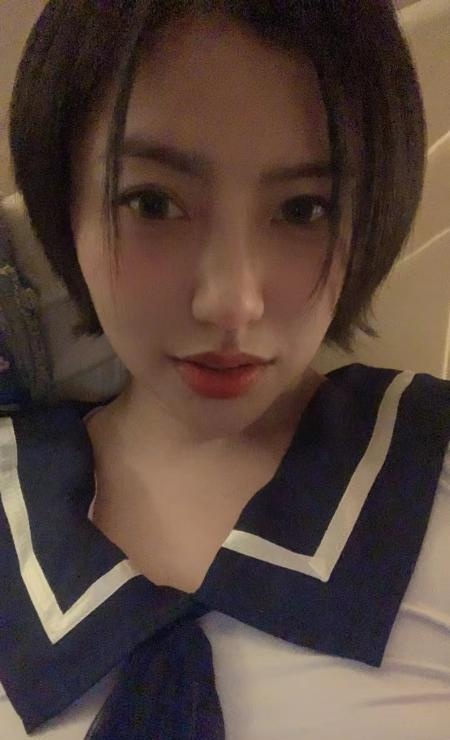 服务系杨菲