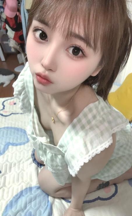 丰满可爱萝莉瑜妹可双