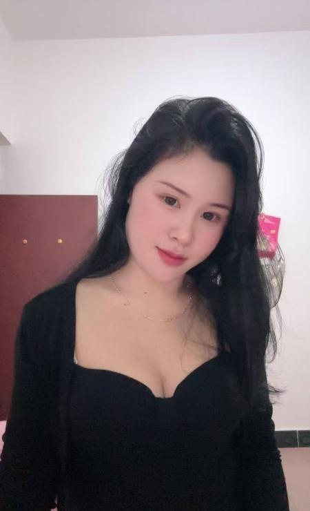 风骚D奶蜜茶小少妇