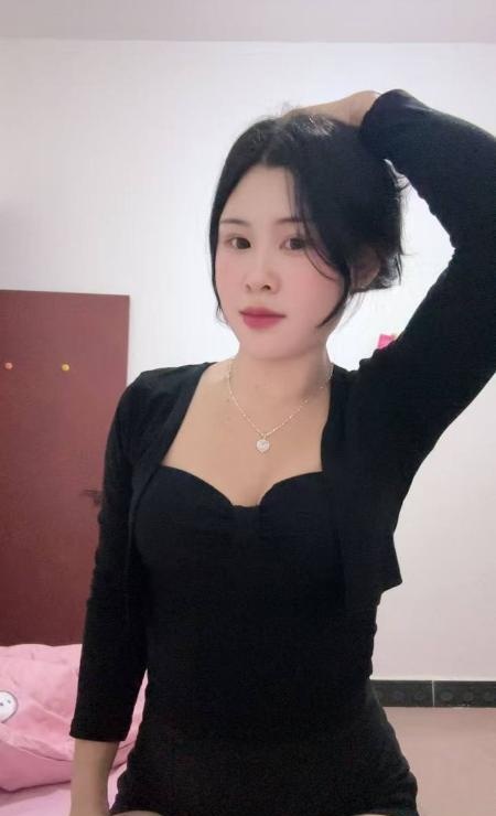 风骚D奶蜜茶小少妇