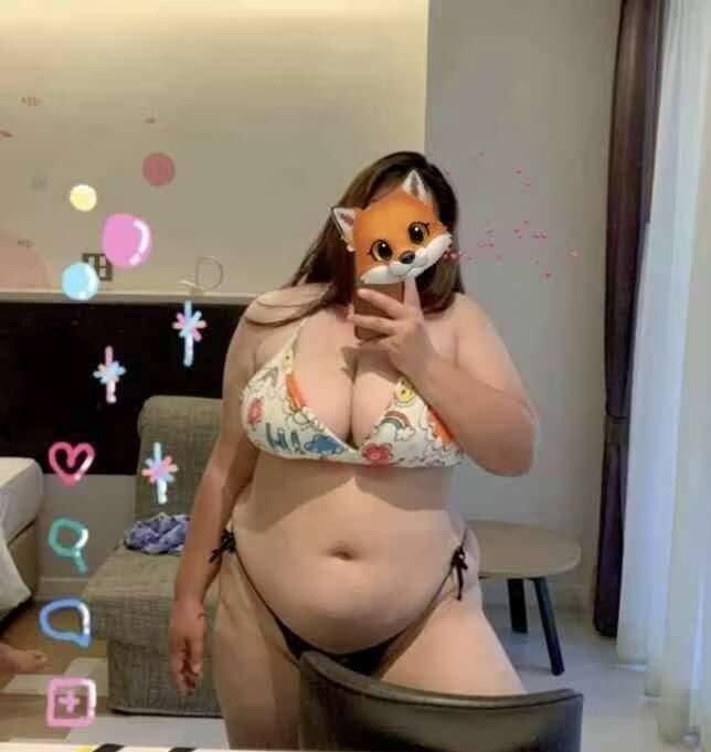 广州E胸大奶bbw