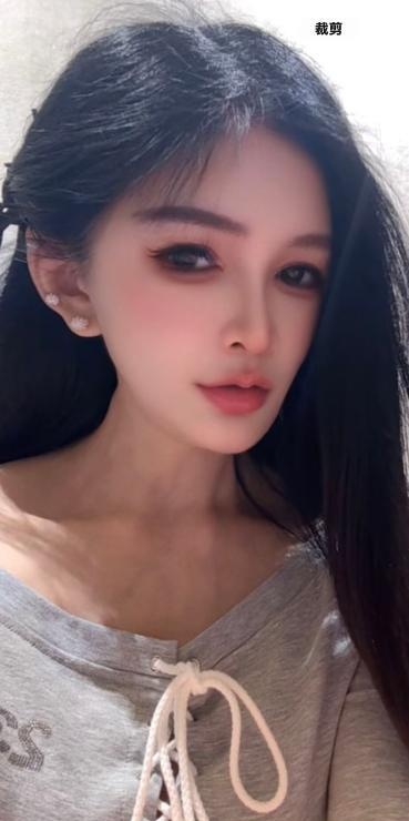滨江混血紫嫣