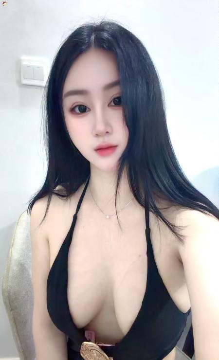 上城美臀秋秋老师