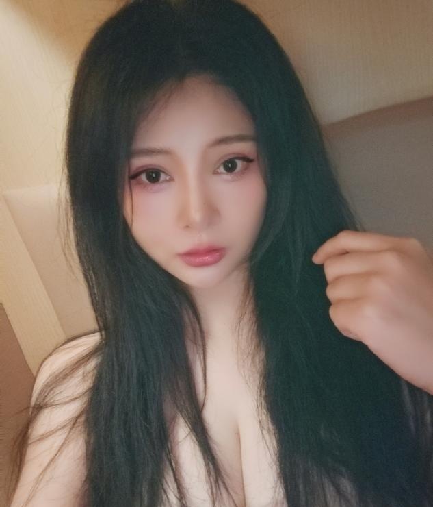 丰满BBW