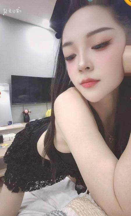 天府肤白风骚性感御姐