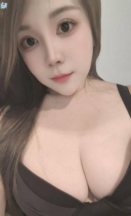 纯舌口吹舔性感大奶妹