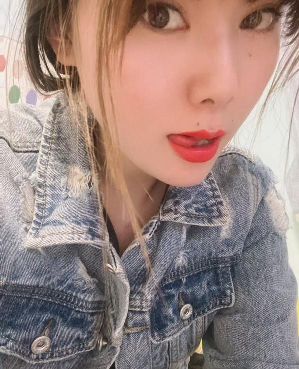 美臀安安