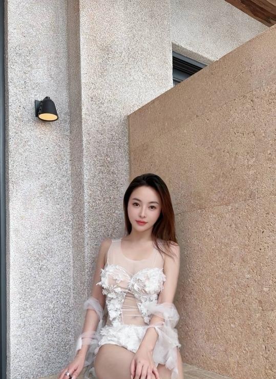 民治大胸骚妹西西