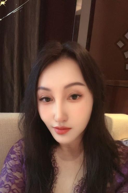 合生汇附近的风骚御姐