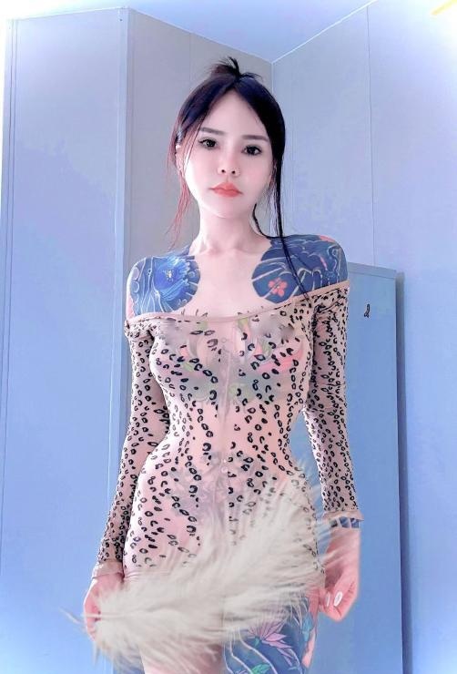 纹身花猫