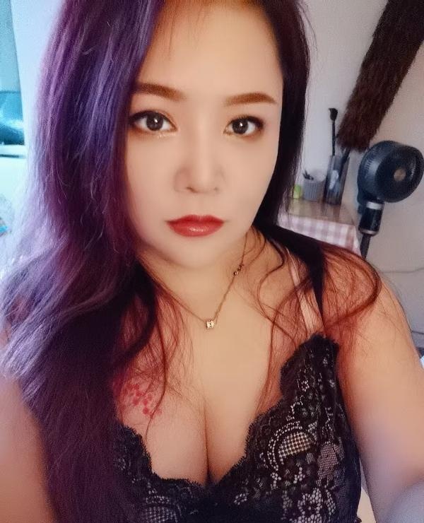 鼓楼大胸熟女姐姐