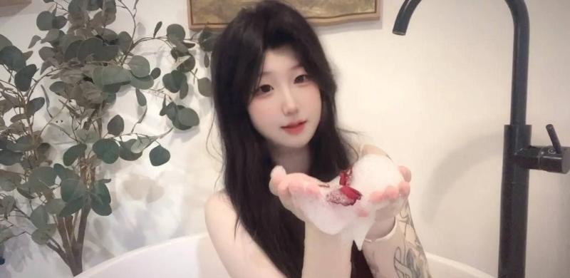 纯情可爱萌妹子