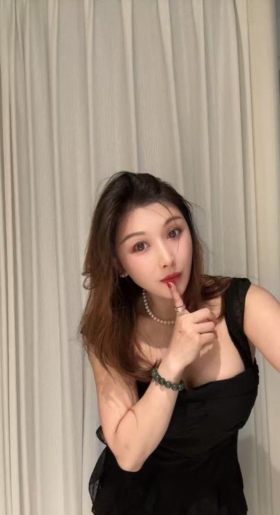 可外出的美容院老板娘