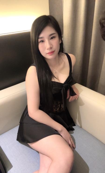 白云风骚大波少妇