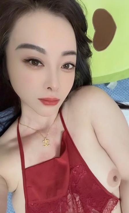 三刷制服诱惑安妮老师