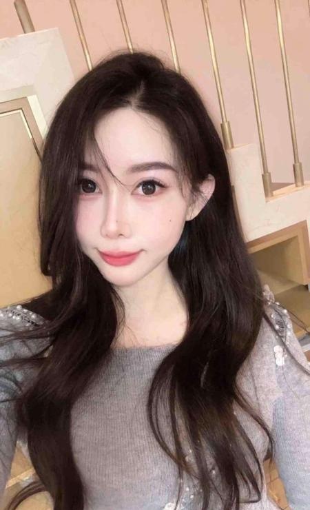 肤白貌美性感美乳老师
