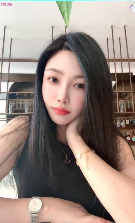 肤白貌美骚嫩妹