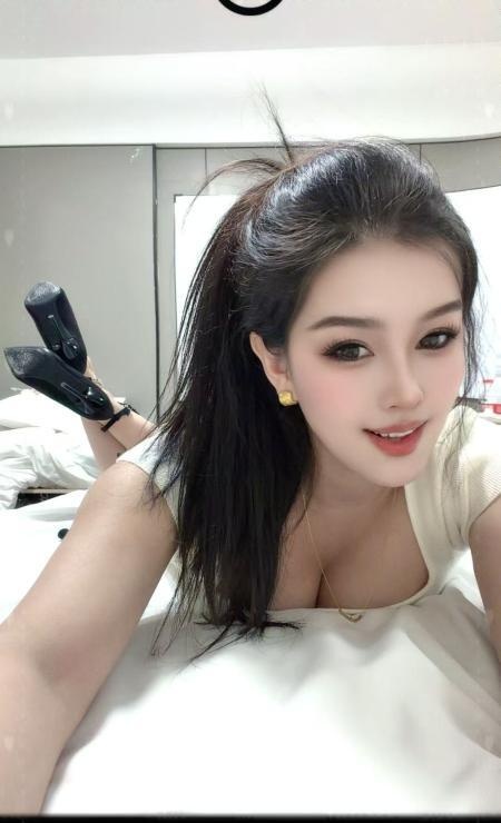 维吾尔古丽娜扎
