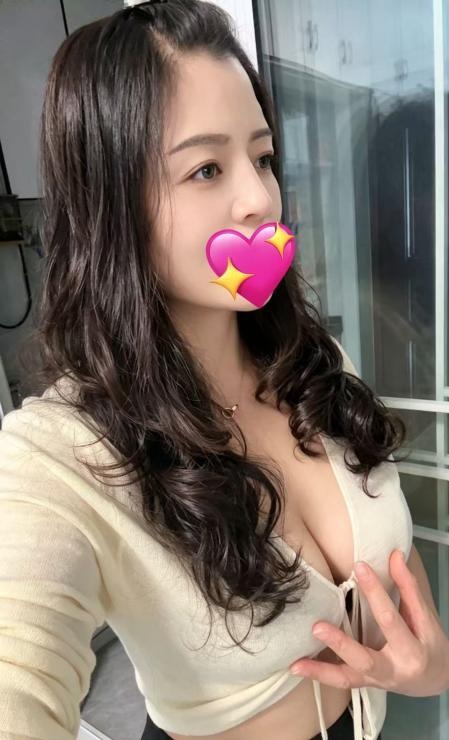 贴心服务大胸小骚货